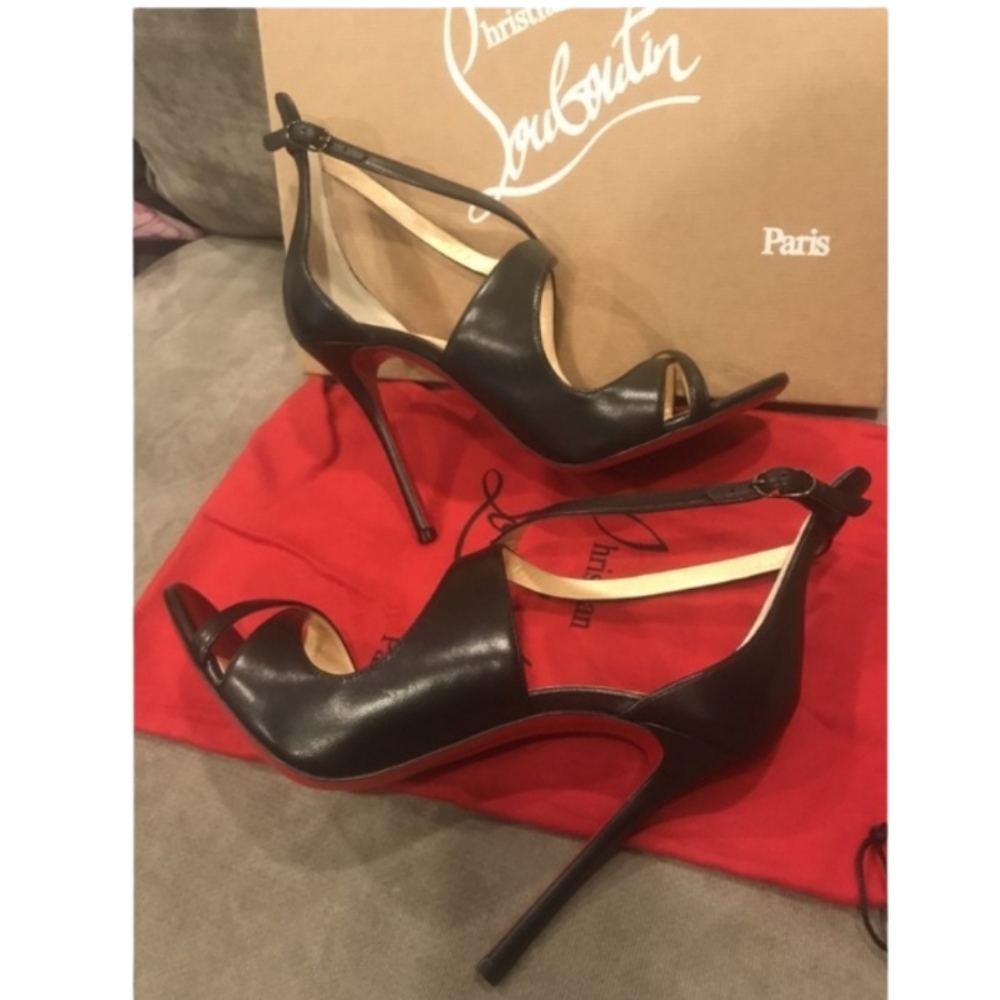 ❤️HP❤️❌️SOLD❌️Christian Louboutin Malefissima 100mm Crisscross Red Sole Sandal❤️ - Picture 6 of 9